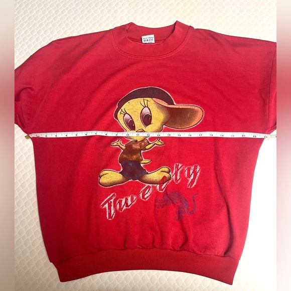 Vintage 90s Looney Tunes Tweety Bird Streetwear Sweatshirt 
Red Graphic Crewneck - Picture 4 of 7
